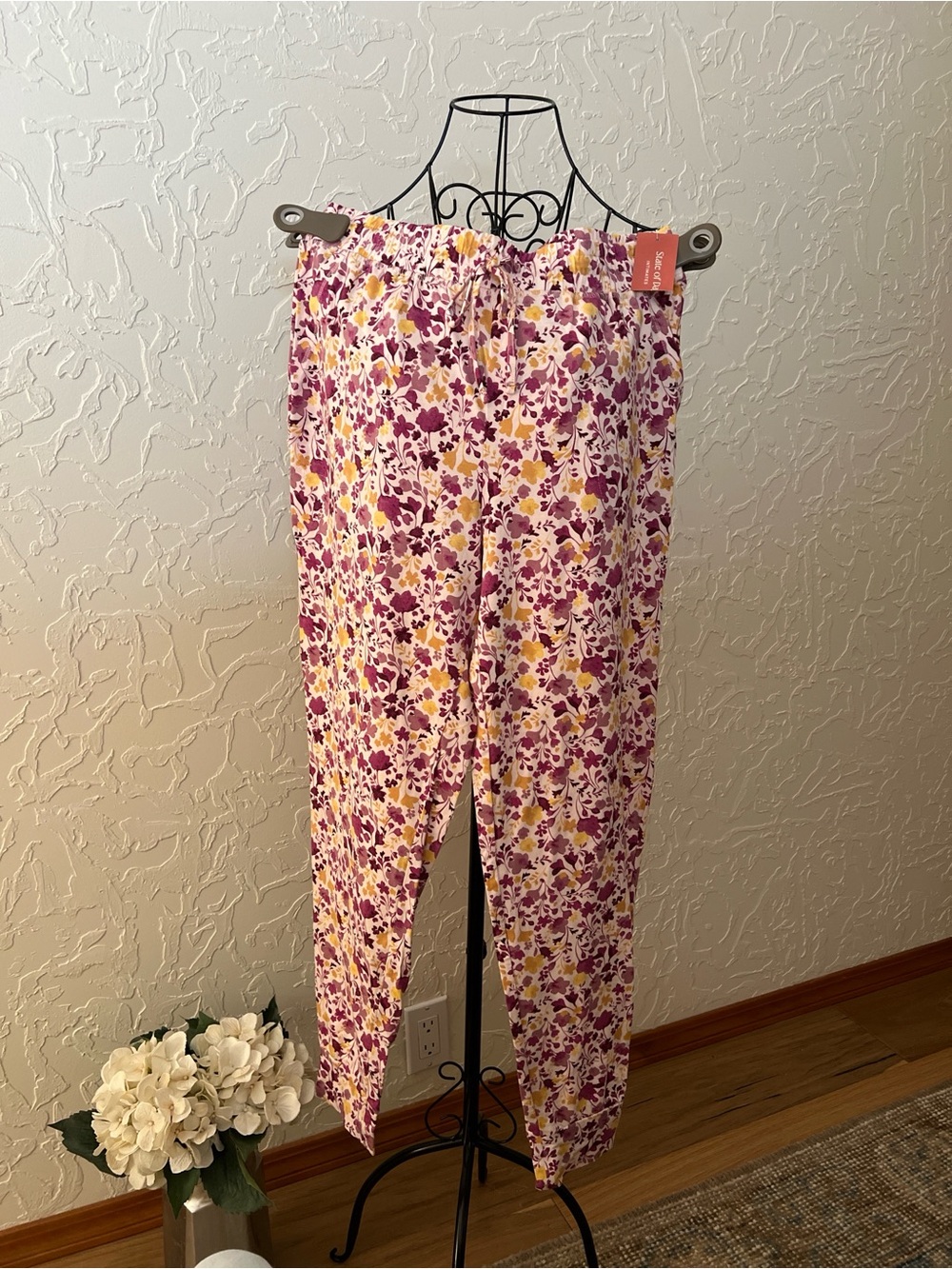NWT State of Day Floral Joggers